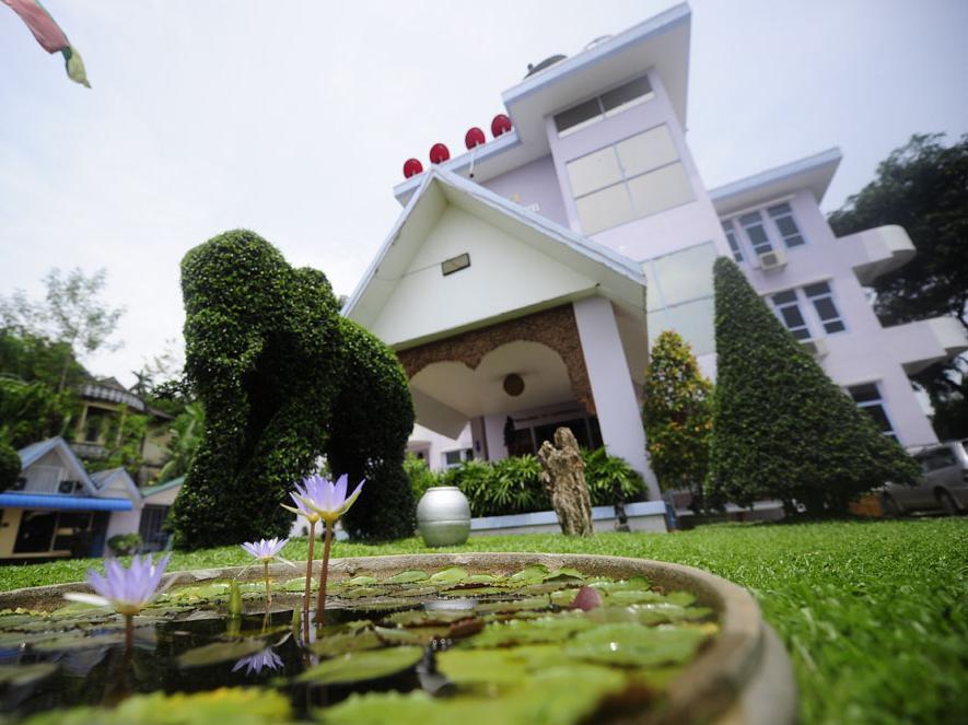 Cinderella Hotel Mawlamyine Exteriér fotografie